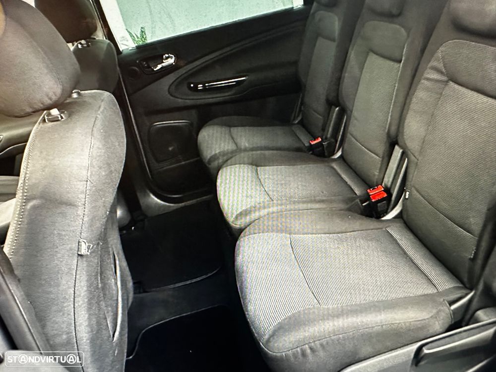 Ford S-Max 2.0 TDCi DPF Titanium - 21