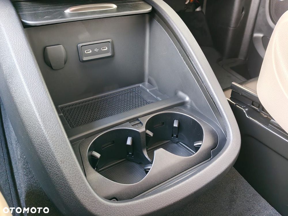 Mercedes-Benz klasa-v V 300 d Exclusive AMG AirMatic - 14