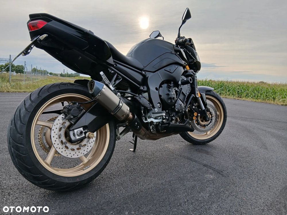 Yamaha FZ8 - 1