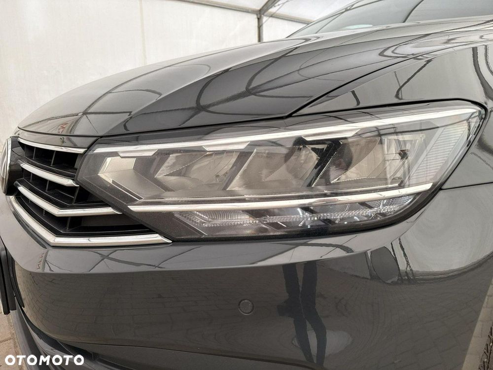 Volkswagen Passat 2.0 TDI EVO Essence DSG - 27