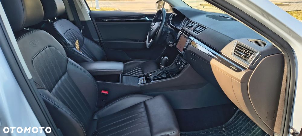 Skoda Superb 2.0 TDI L&K DSG - 14