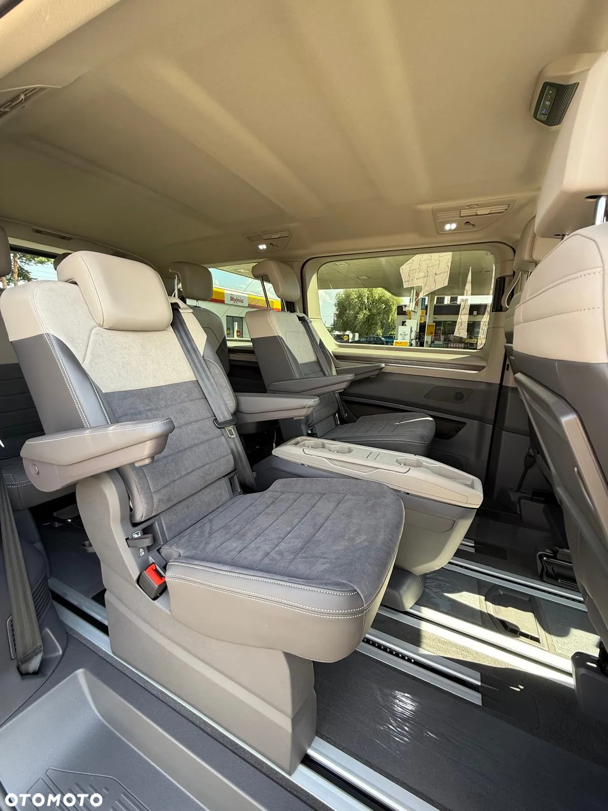 Volkswagen Multivan 2.0 TDI L2 Style DSG - 32