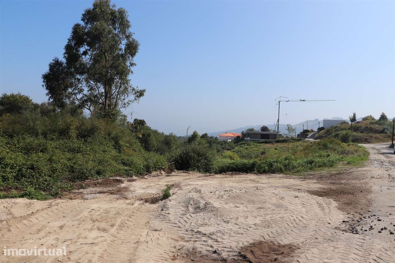 Terreno Para Construção  Venda em Lustosa e Barrosas (Santo Estêvão),L