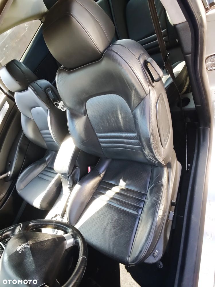 Peugeot 407 2.7HDi V6 Sport - 13