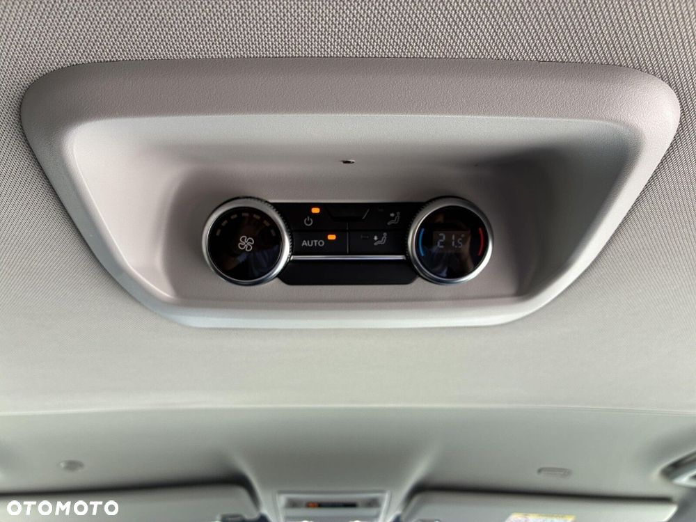 Volkswagen Caravelle 2.0 TDI L1 Life - 32