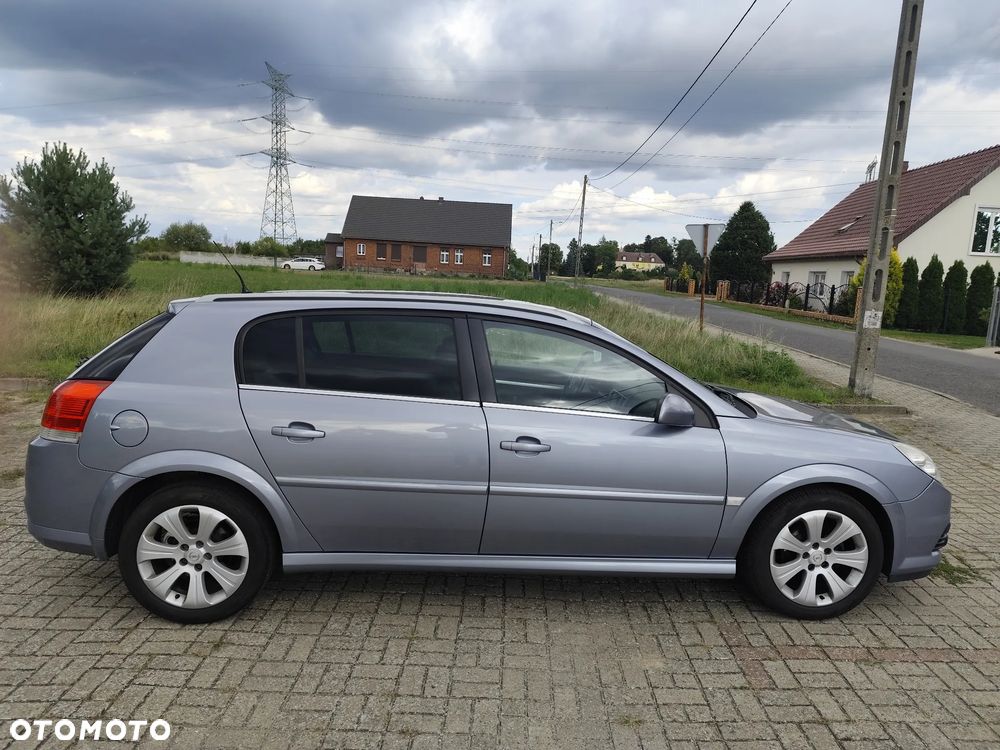 Opel Signum 1.9 CDTI Elegance - 1