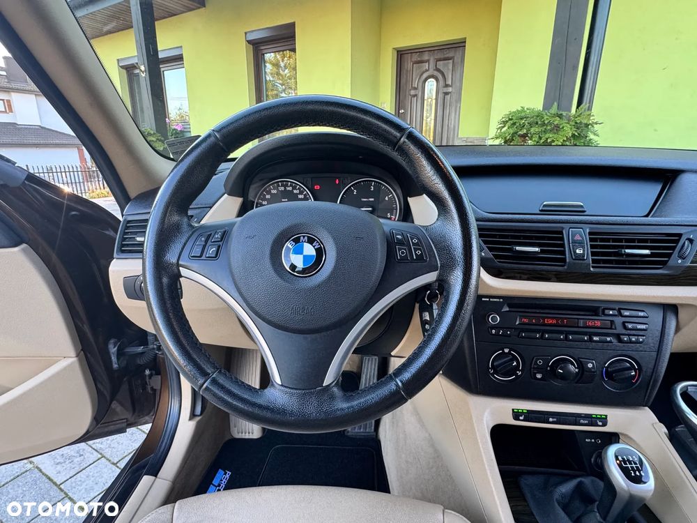 BMW X1 sDrive20d - 25