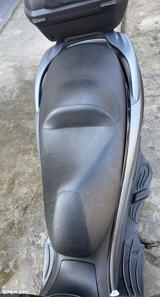 Piaggio X10 - 6
