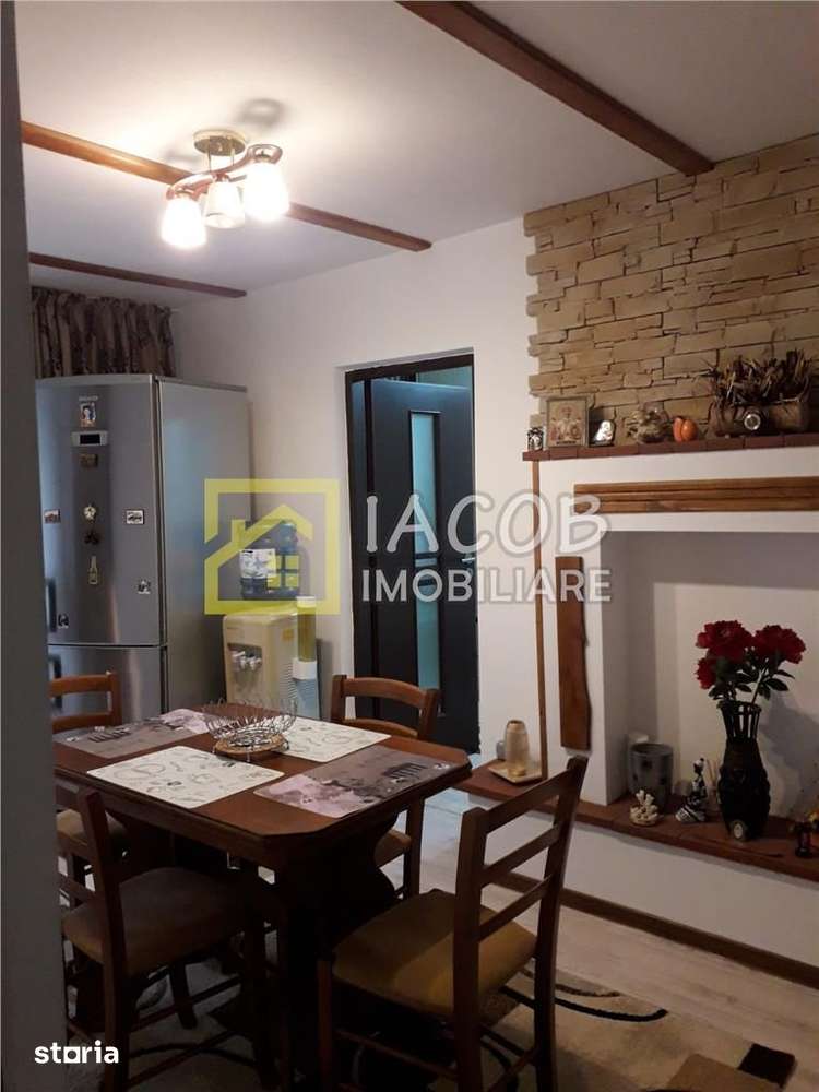 Apartament cu 3 camere, zona Milcov, Bacau — fotografia 1