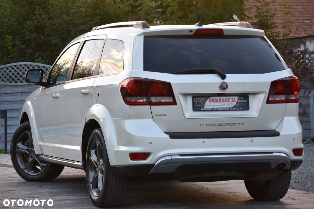 Fiat Freemont 2.0 Multijet 16V DPF Automatik Allrad Cross - 16