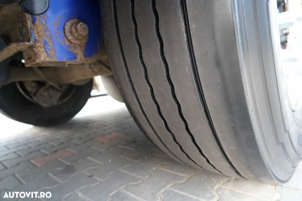 LeciTrailer / SEMIREMORCĂ FURGON / PODEA REZISTENTĂ (HEAVY-DUTY) / LATERALE CU DESCHIDERE / - 26