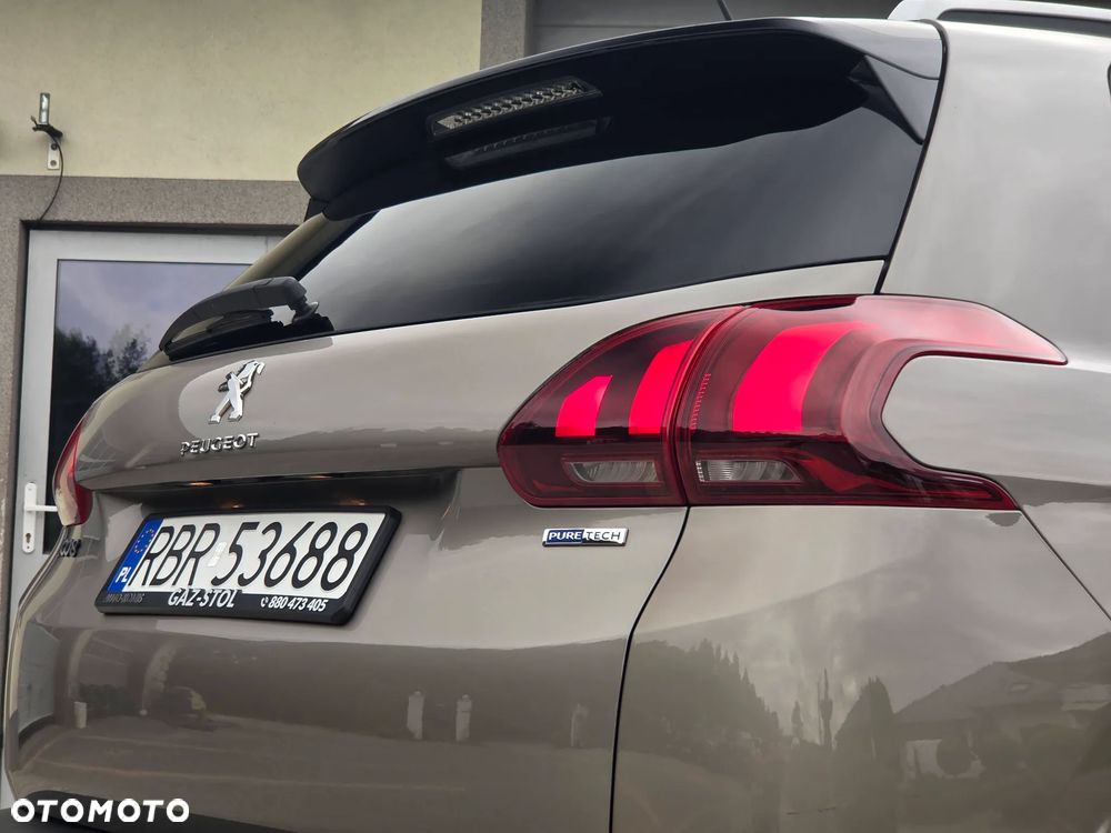 Peugeot 2008 PureTech 82 Style - 16