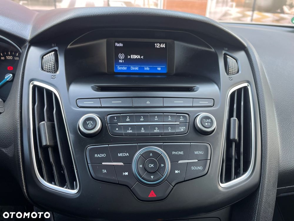 Ford Focus 1.0 EcoBoost Trend - 19