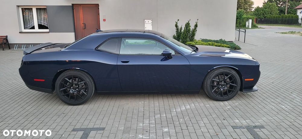 Dodge Challenger - 3