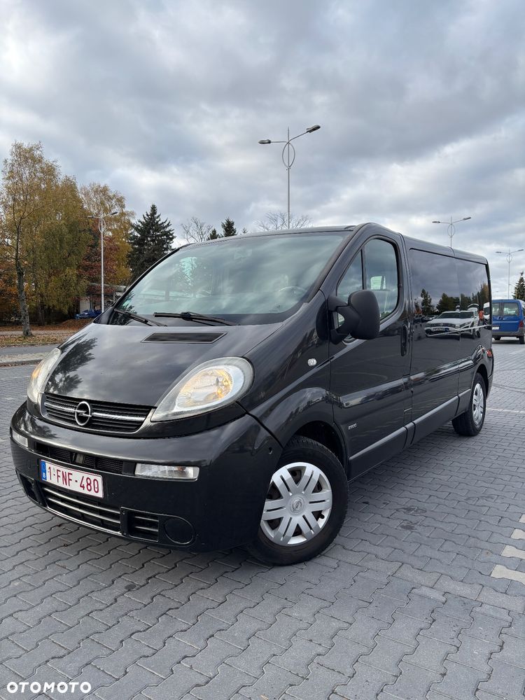 Opel Vivaro - 1