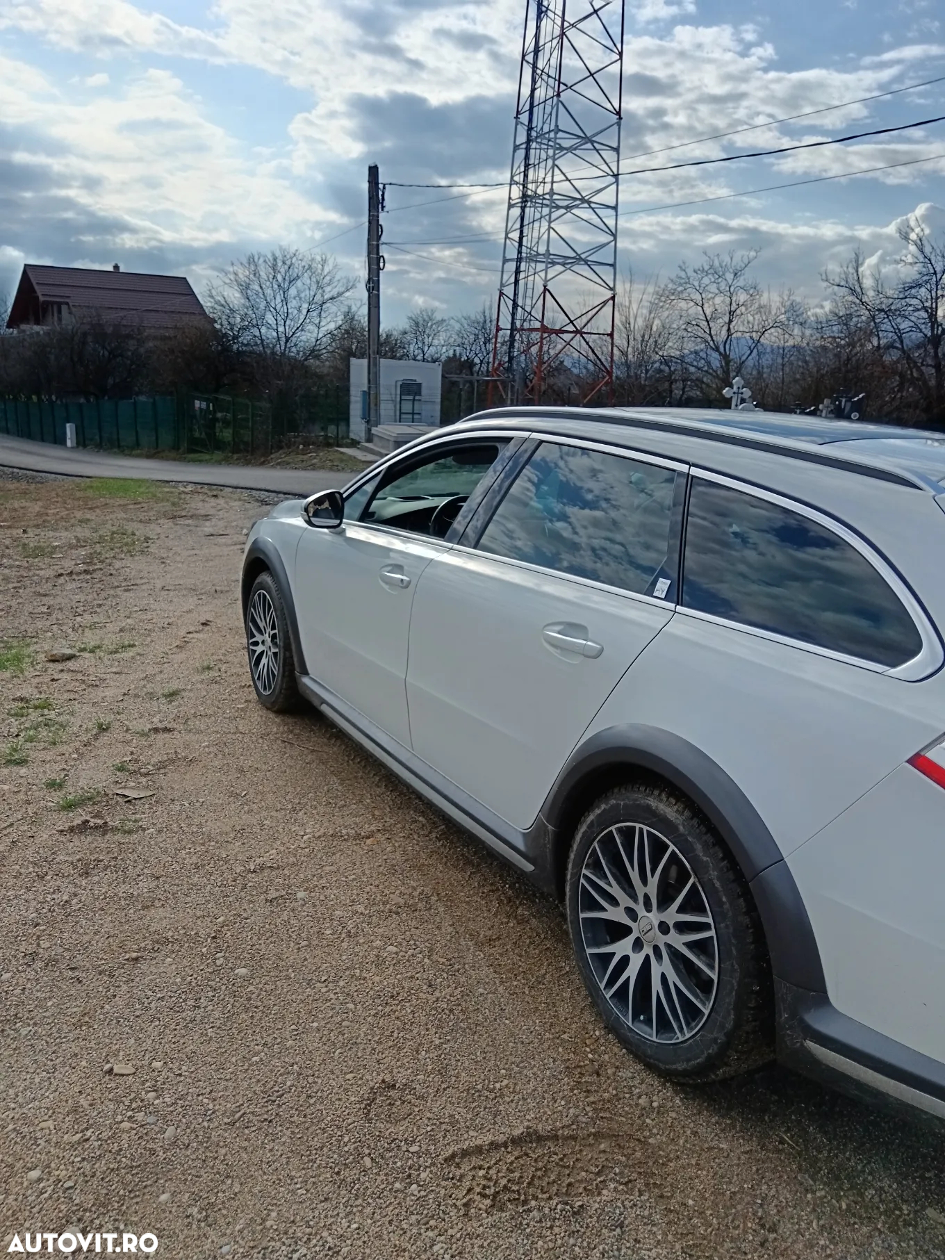 Peugeot 508 RXH Hybrid4 - 2