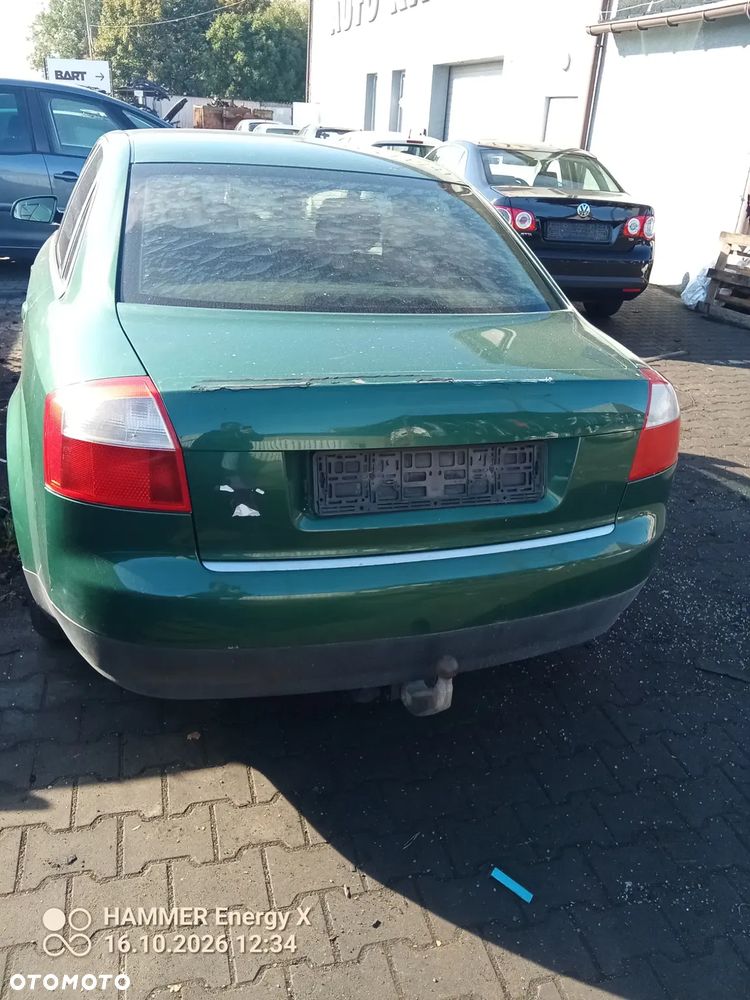 Hak Audi A4 B5 Sedan - 1