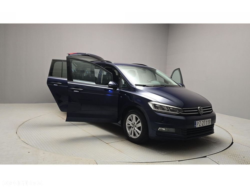 Volkswagen Touran - 14