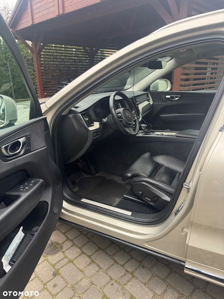 Volvo XC 60 D4 Inscription - 12