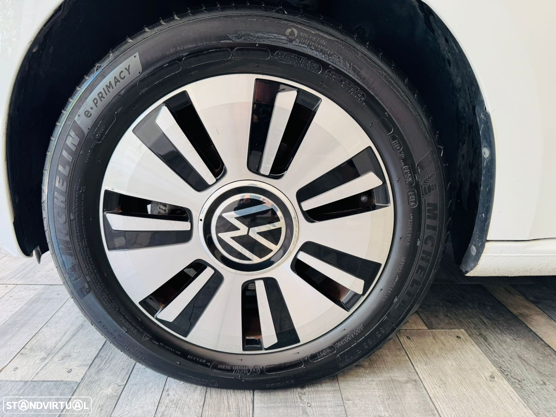 VW e-Up! Confort - 20