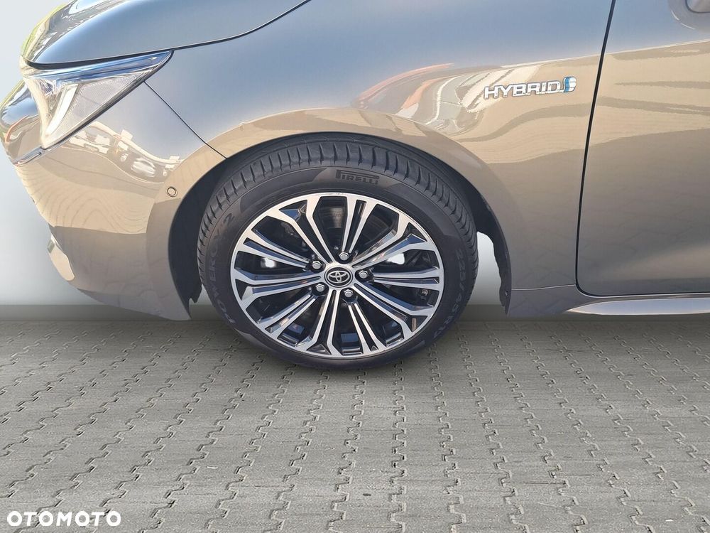 Toyota Corolla 2.0 Hybrid Executive - 21