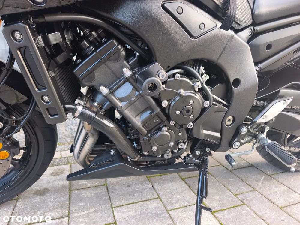 Yamaha FZ8 - 37