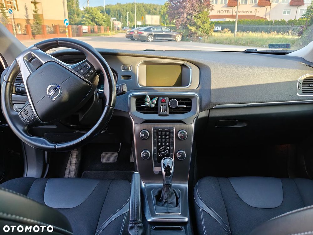 Volvo V40 D2 Momentum - 21