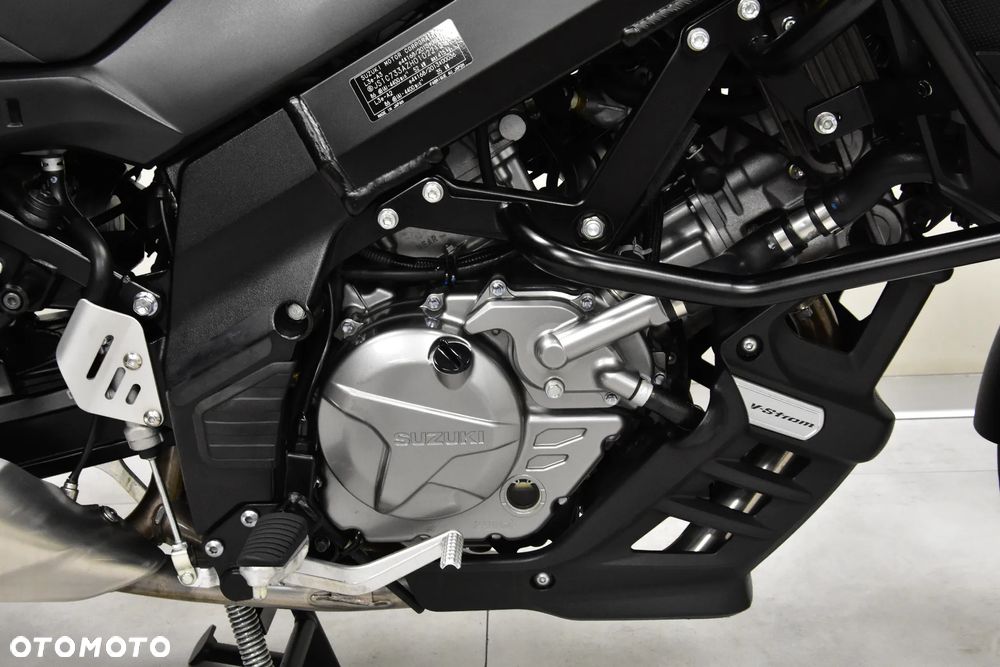 Suzuki DL - 27