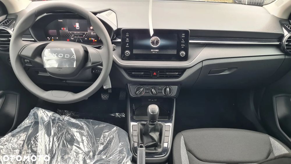 Skoda Fabia 1.0 Essence - 14