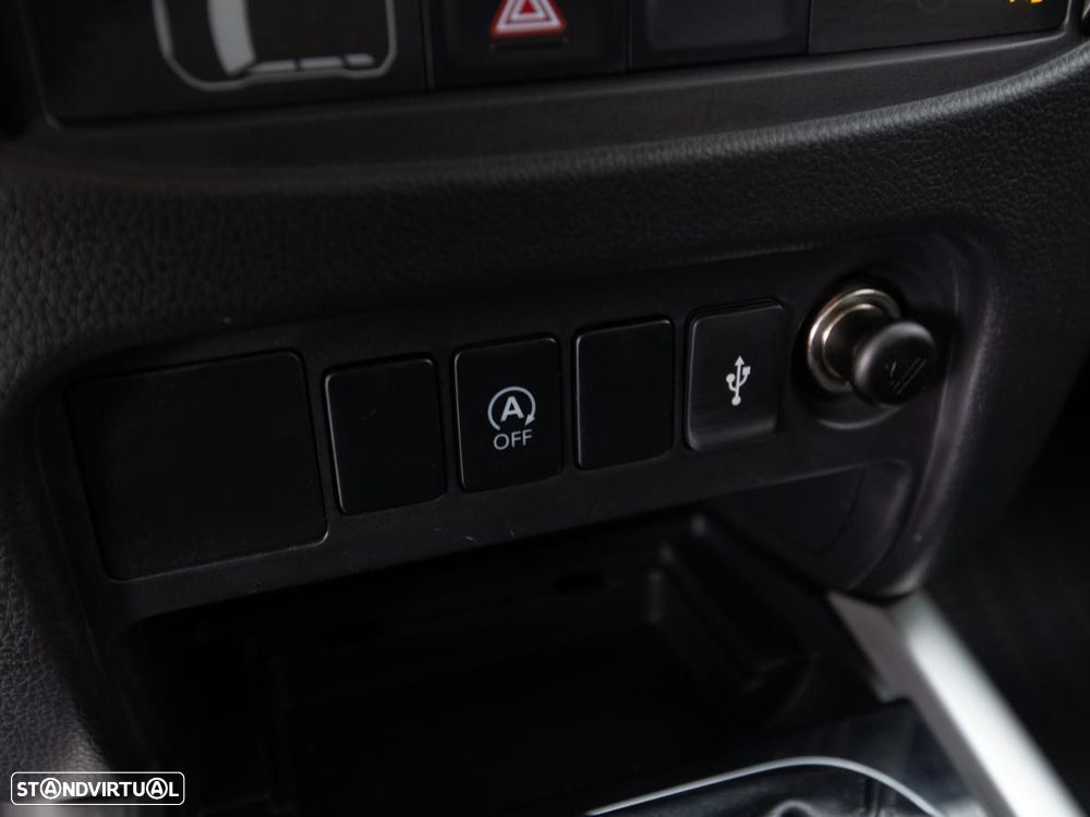 Mitsubishi L200 - 14