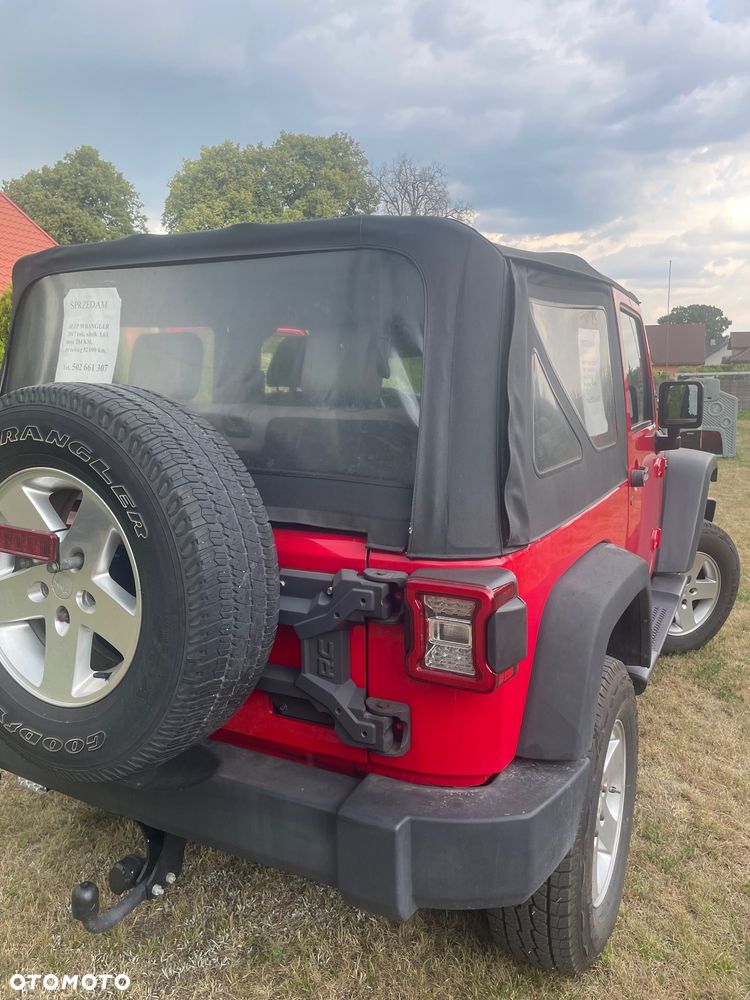 Jeep Wrangler - 10