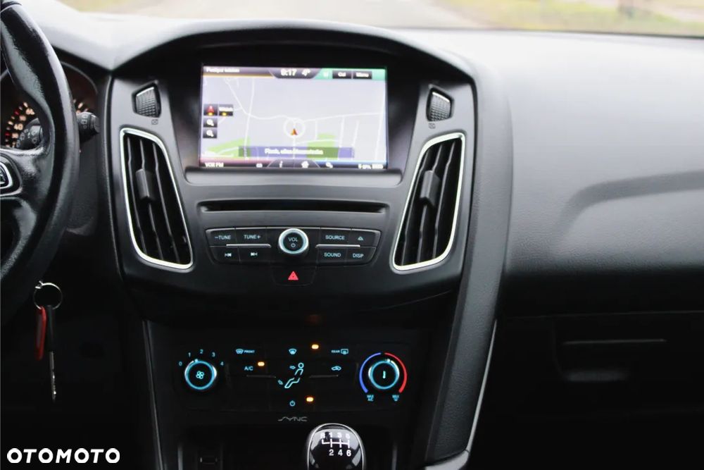 Ford Focus 1.6 TDCi DPF Ambiente - 24