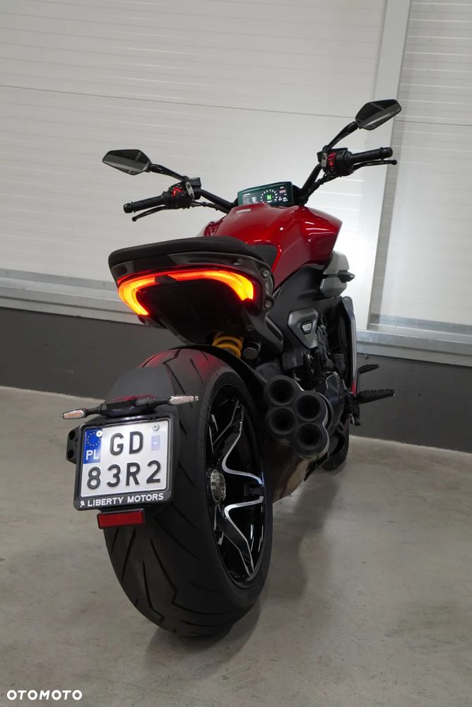 Ducati Diavel - 8