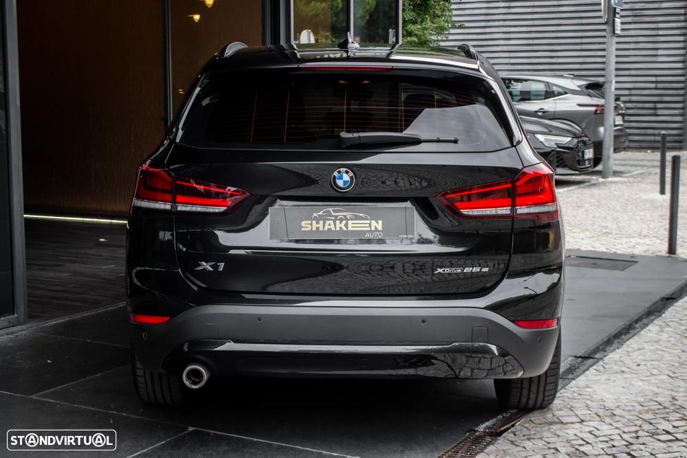 BMW X1 25 e xDrive - 8