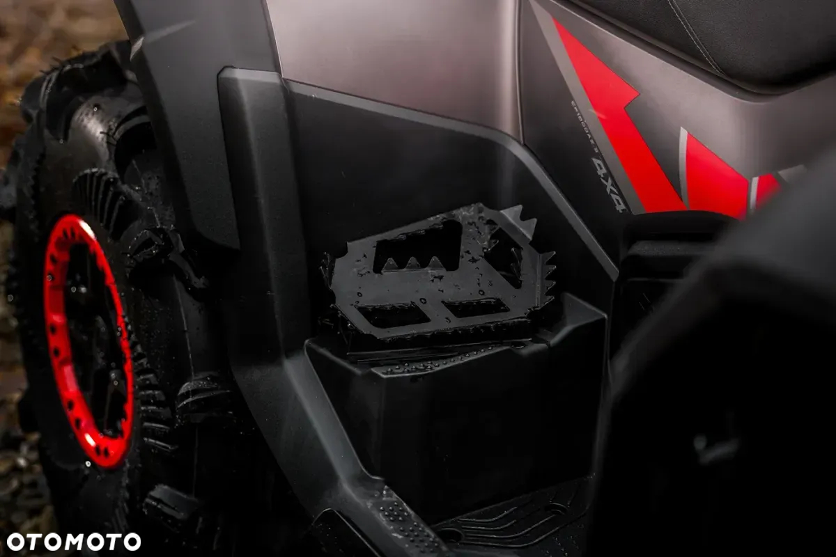 CFMoto CForce - 6