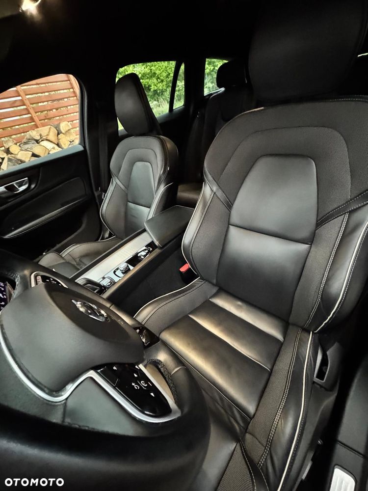 Volvo V60 B3 B R-Design - 13