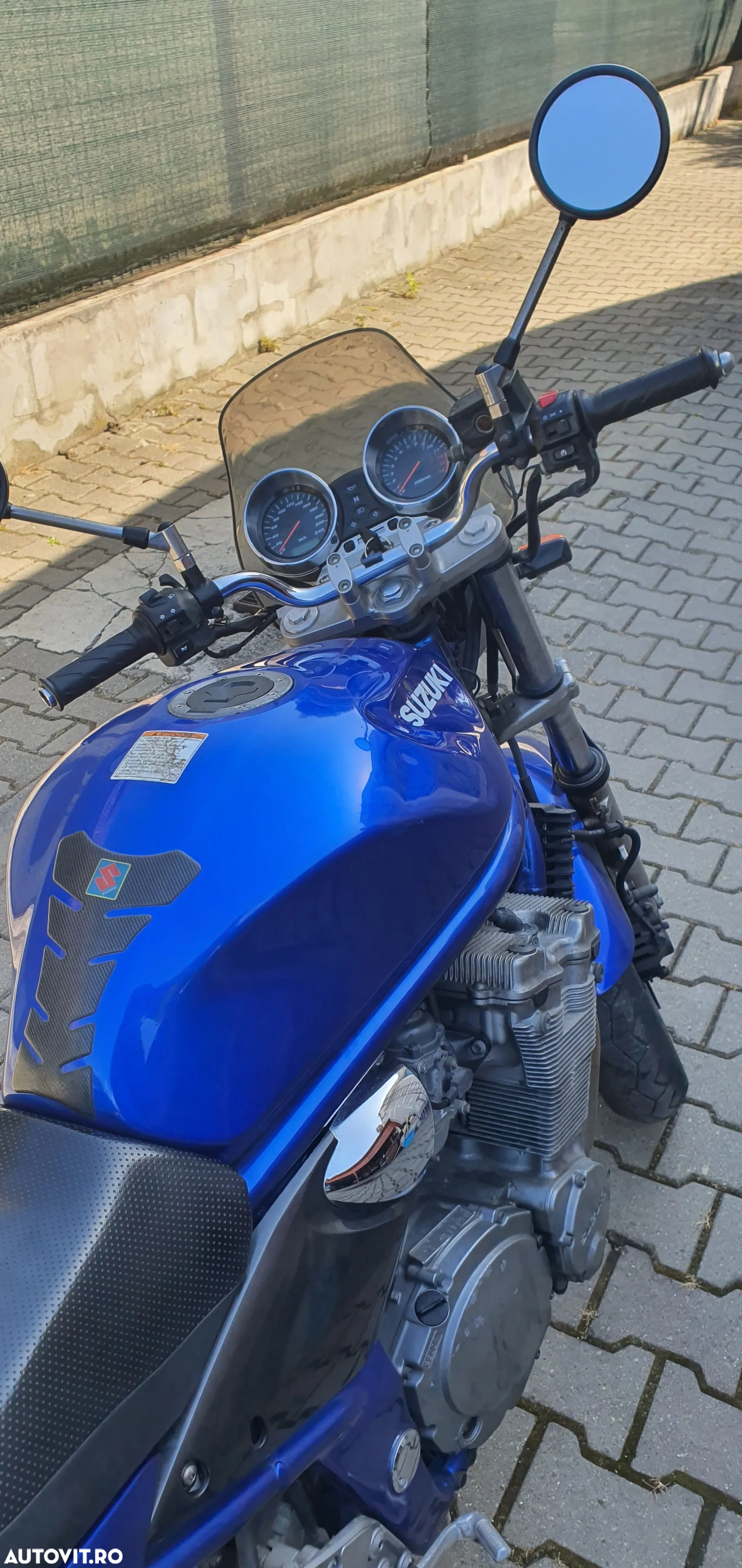 Suzuki GSF - Bandit - 4