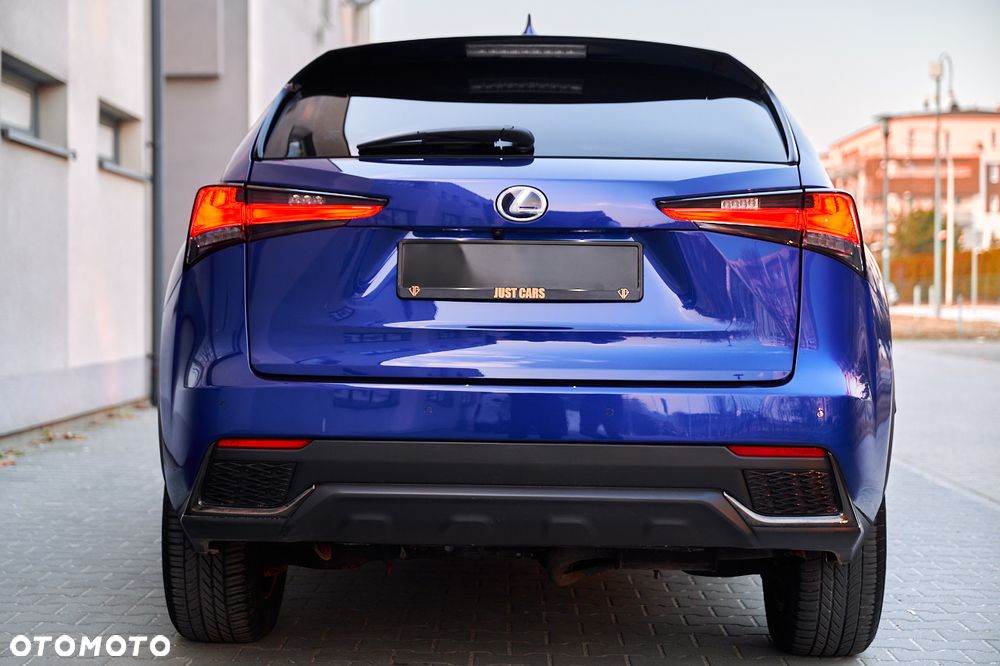 Lexus NX 300h F Sport AWD - 11