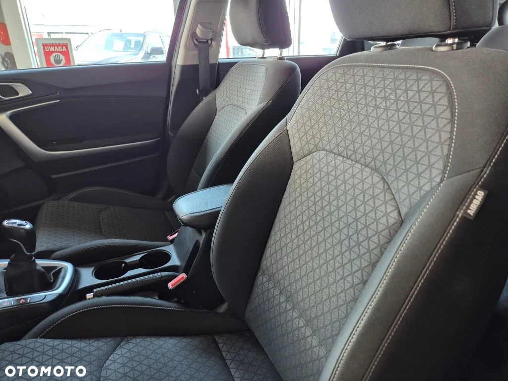 Kia Ceed 1.4 T-GDI M - 15