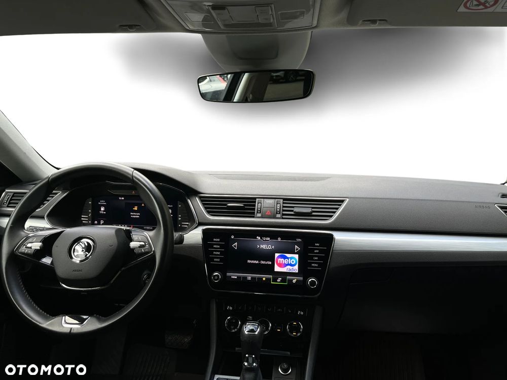 Skoda Superb 2.0 TDI SCR Ambition DSG - 32