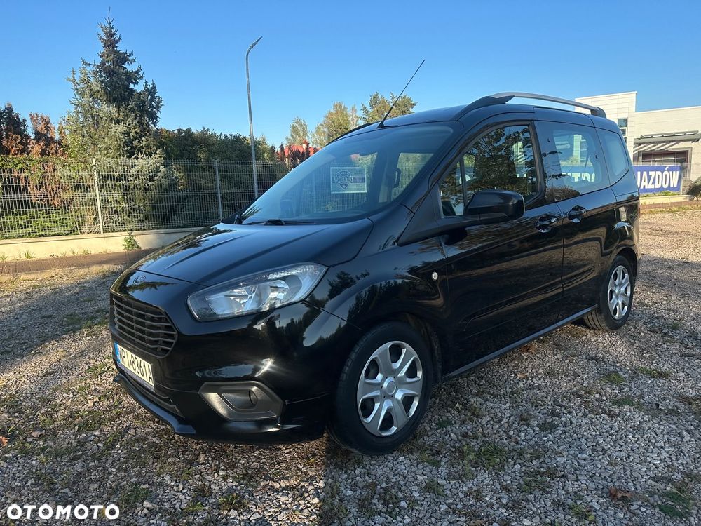 Ford Tourneo Courier 1.5 TDCi Titanium - 2