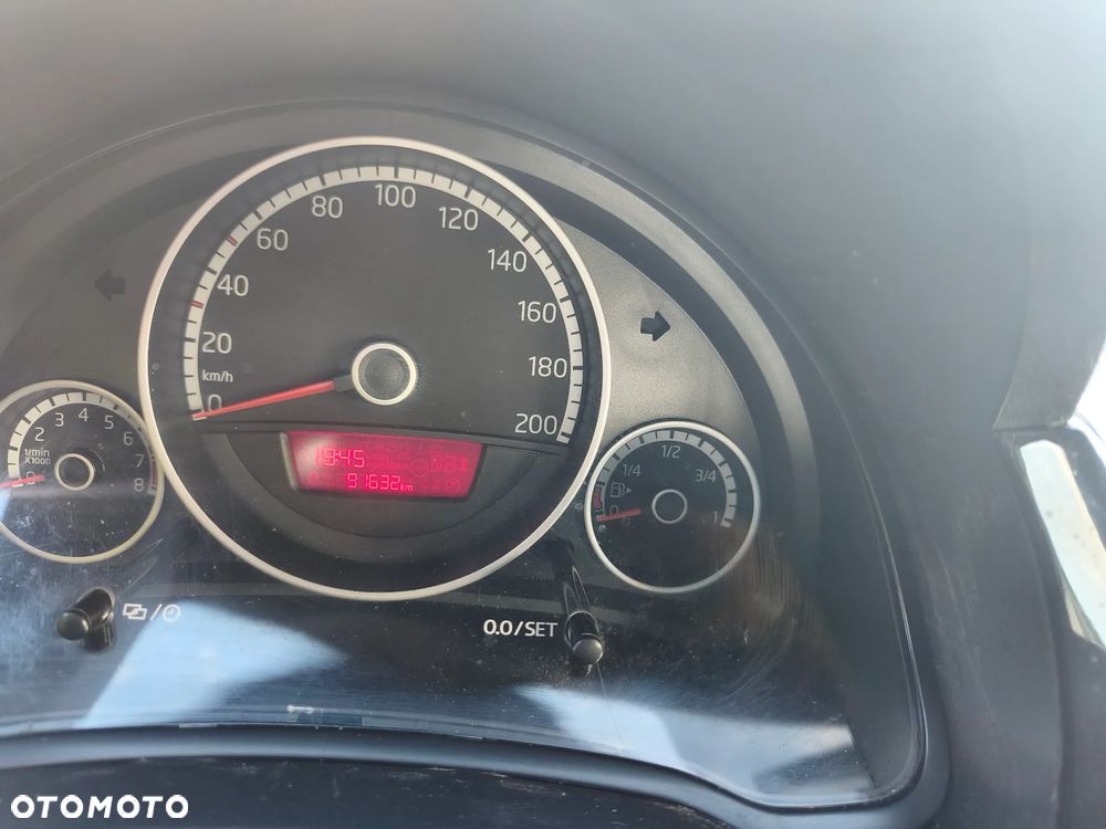 Volkswagen up! club - 7