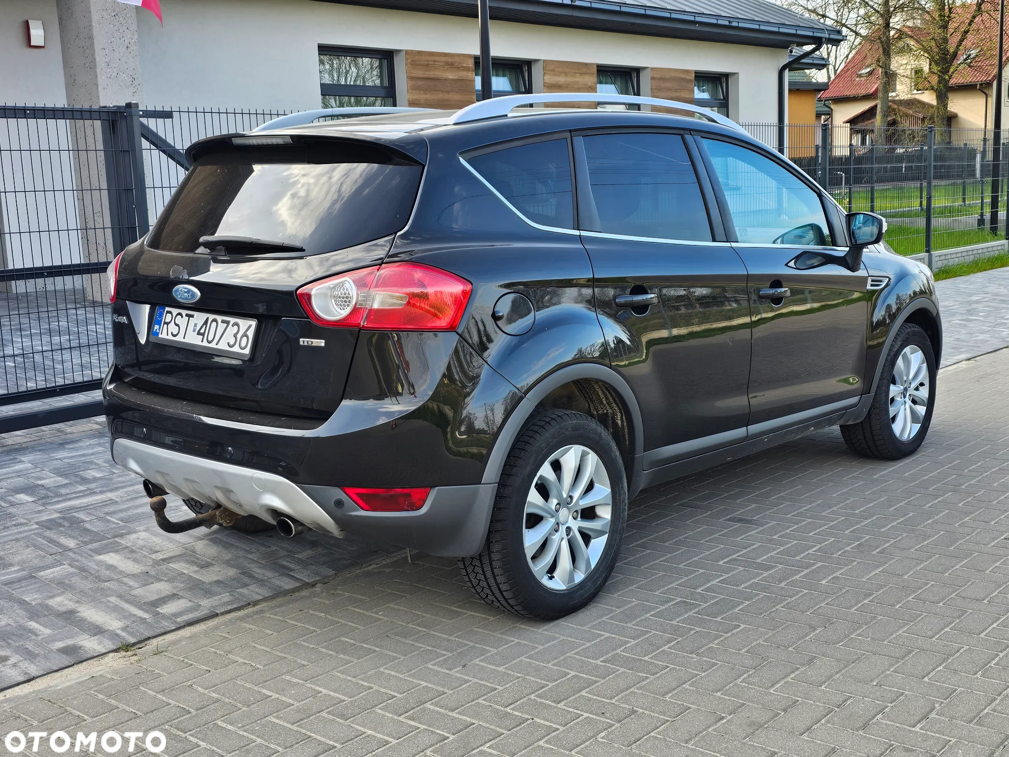 Ford Kuga 2.0 TDCi 2x4 Titanium - 6