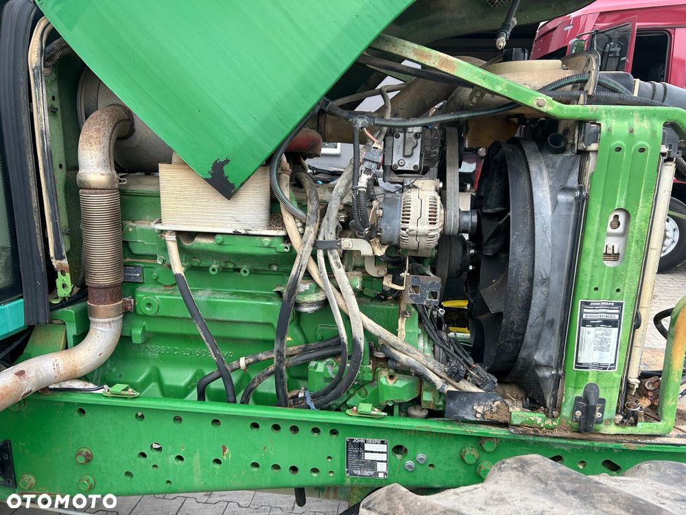John Deere 6820 - 19