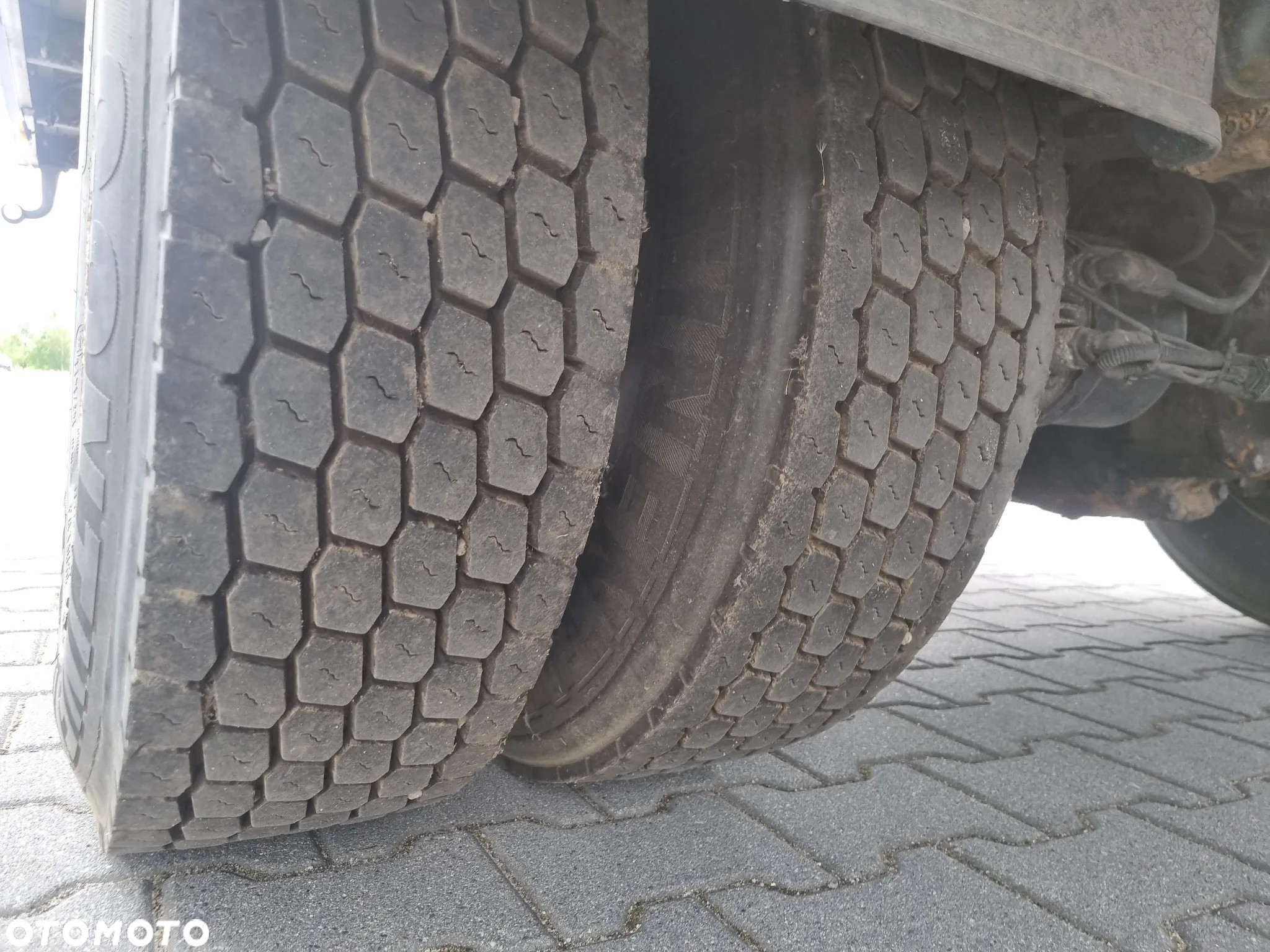 Renault MIDLUM 220 - 12