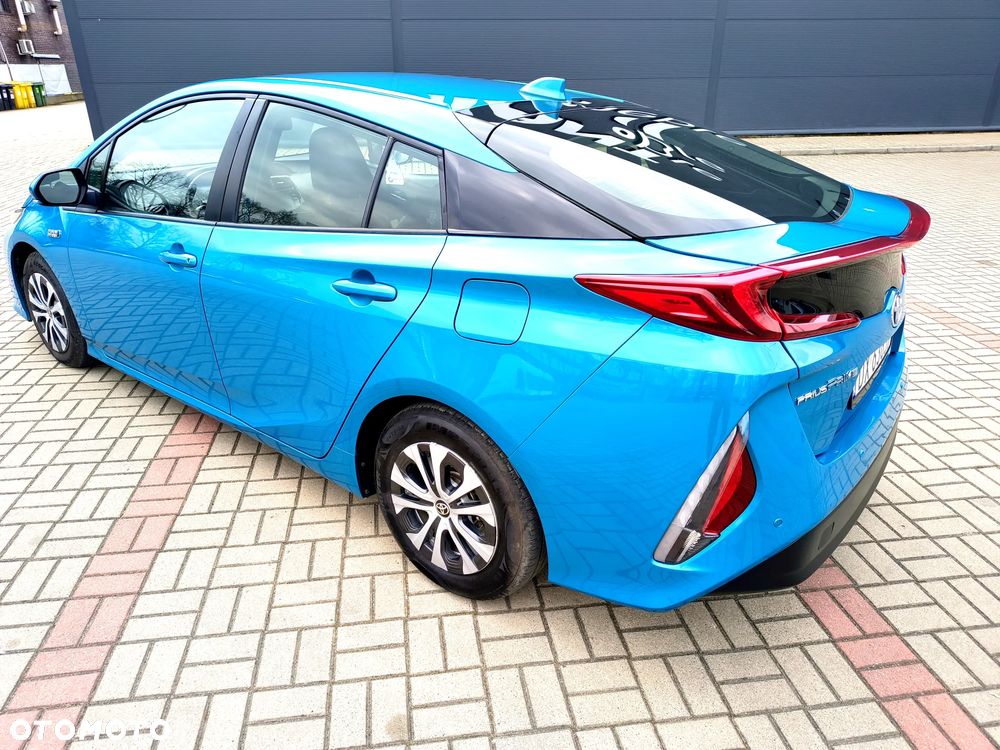 Toyota Prius (Hybrid) Comfort - 5