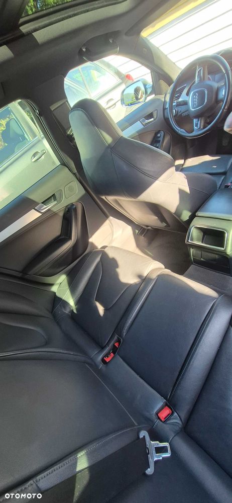 Audi A4 Avant - 6