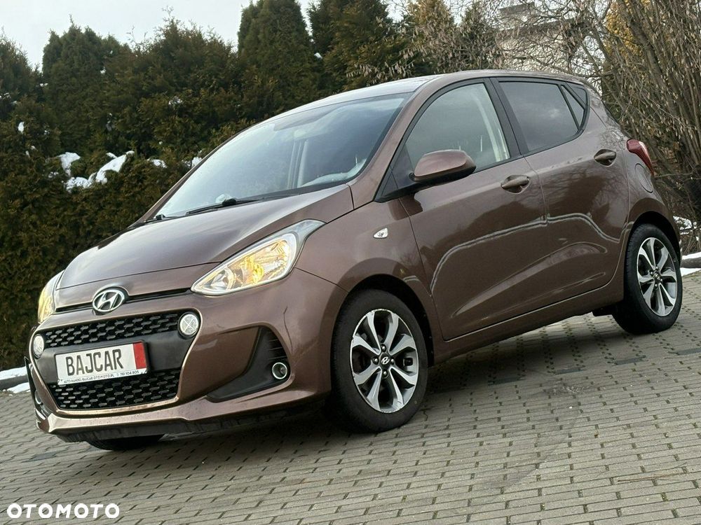 Hyundai i10 1.0 Fifa World Cup Edition - 3