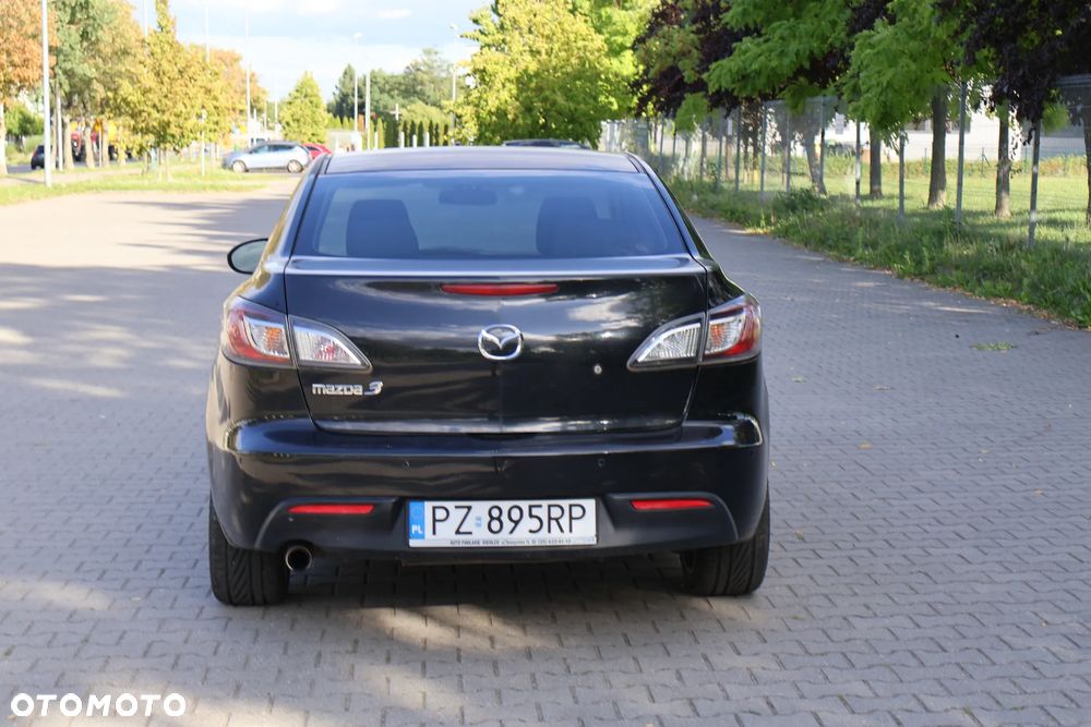 Mazda 3 2.0 Exclusive + - 3