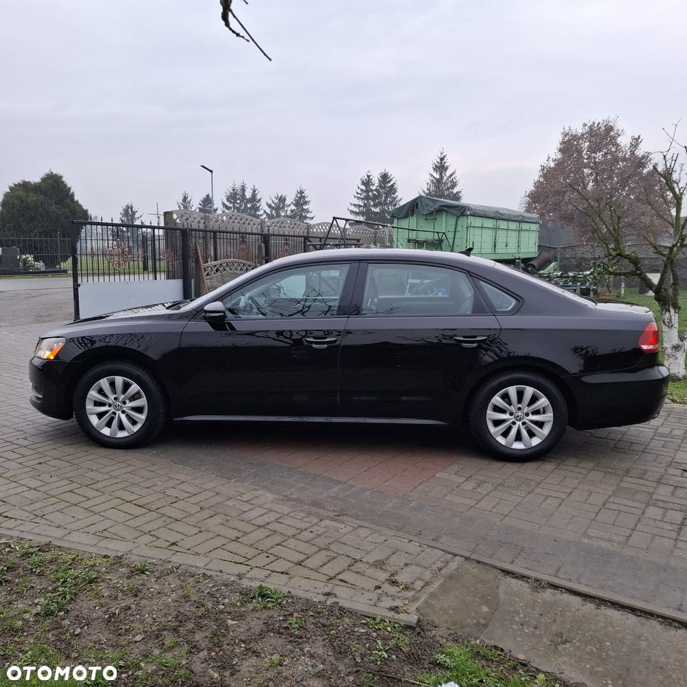 Volkswagen Passat 1.8 TSI (BlueMotion Technology) DSG Comfortline - 3